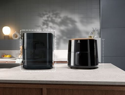 Electrolux Мультипіч 1500Вт, чаша-5.33л, сенсорне керування, 5 авто. програм, пластик, чорний EAF5B фото