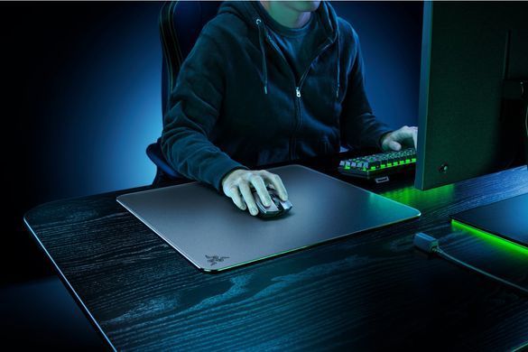 Razer Игровая поверхность Atlas, L (450x400x5мм), чёрный RZ02-04890100-R3M1 фото