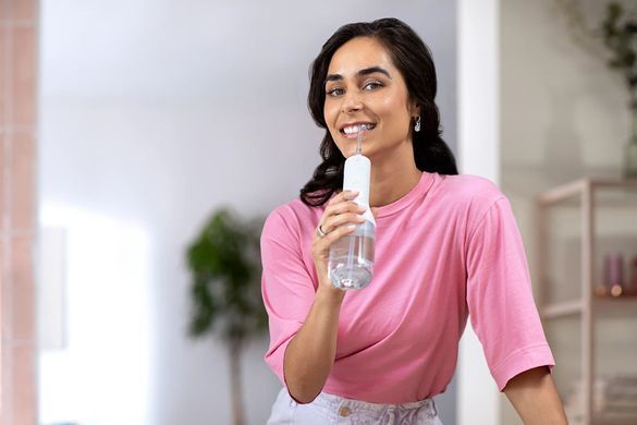 Philips Іригатор портативний Sonicare Cordless Power Flosser 3000, чаша 250 мл, чохол, 2 насадки , білий HX3826/31 фото