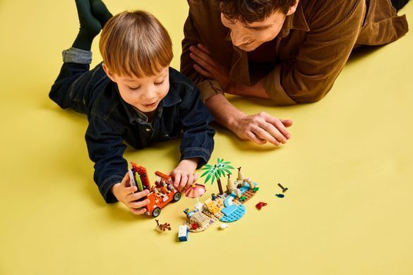 LEGO Конструктор LEGO Bluey Пляж і сімейна поїздка на автомобілі Блуї 11202 фото