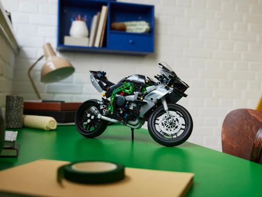 LEGO Конструктор Technic Мотоцикл Kawasaki Ninja H2R 42170 фото