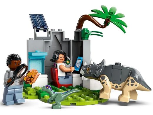 LEGO Конструктор Jurassic World Центр порятунку малюків динозаврів 76963 фото