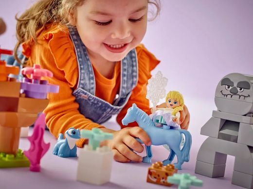 LEGO Конструктор DUPLO Disney Эльза и Бруни в Заколдованом лесу 10418 фото