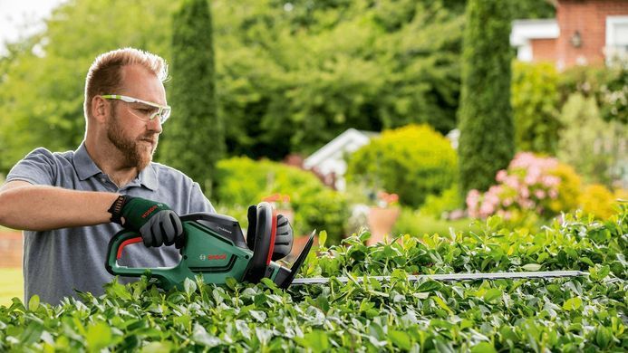 Bosch Кущоріз UniversalHedgeCut 50 480Вт 50см крок різу 26мм 3.67 кг 0.600.8C0.501 фото
