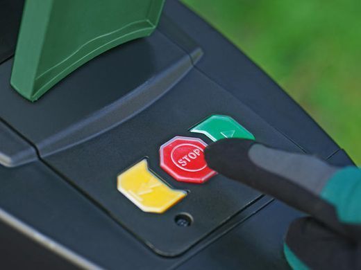 Bosch Измельчитель садовый AXT22D 2200Вт 40 об/мин 38мм 53 л. 31.3кг режущая система Turbine-Cut низкошумная 0.600.803.003 фото