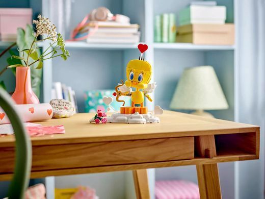 LEGO Конструктор LEGO Iconic Милий птах Твіті 40824 фото