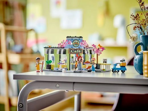 LEGO Конструктор Friends Кофейня Хартлейк-Сити 42618 фото