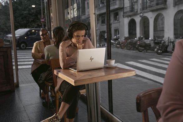 HP Notebook EliteBook X G1i 14" WUXGA AG, Intel U5-228V, 32GB, F1TB, UMA, DOS, сріблястий B9ZU2ET фото