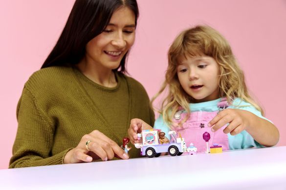 LEGO Конструктор LEGO Friends Автомобіль для доставки тортів з єдинорогами 42675 фото