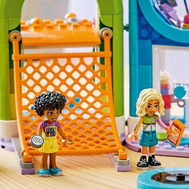 LEGO Конструктор LEGO Friends Веселий критий ігровий майданчик 42686 фото