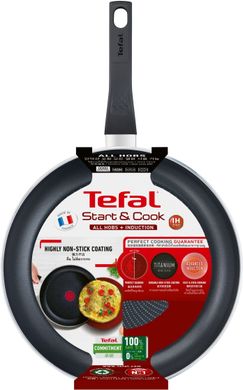 Сковорода Tefal Start&Cook, 26см, покриття Titanium, індукція, Thermo-Spot, алюм., чорний C2720553 фото