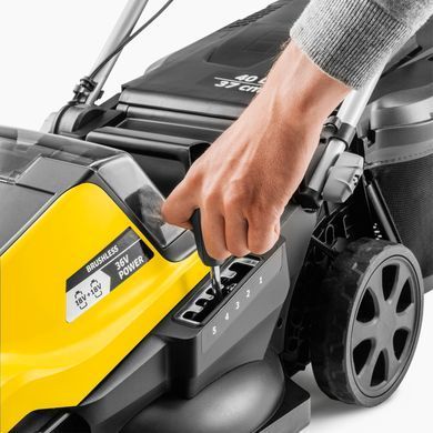 Karcher Газонокосарка акумуляторна LMO 4-18 Dual 18В акб 1х5А&middot;год 37см 25-65мм 1.445-421.0 фото