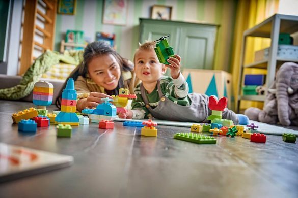 LEGO Конструктор LEGO DUPLO Classic Коробка кубиків для яскравих творчих збірок 10479 фото