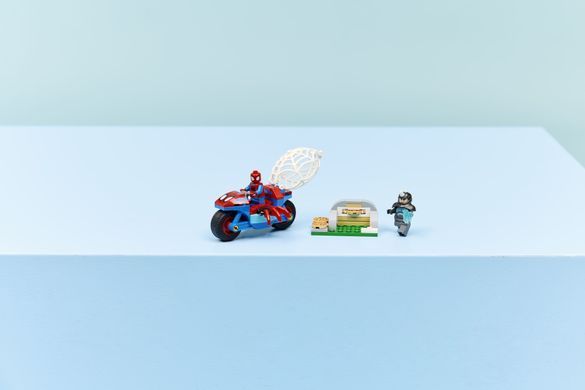 LEGO Конструктор LEGO Spidey Павук на мотоциклі проти Носорога 11206 фото