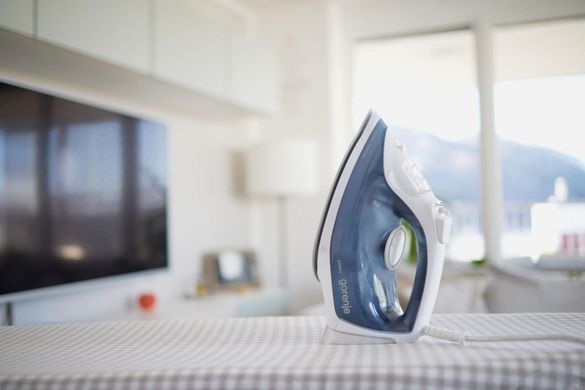 Gorenje Утюг, 2200Вт, 450мл, паровой удар -35гр, постоянный пар - 160гр, автовыключение, керам. подошва, голубой SIK2200WB фото