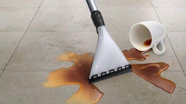Bosch Пылесос моющий, 2100Вт, мешок-2.5л, вода -5л, НЕРА13, турбощётка, черный BWD421POW фото