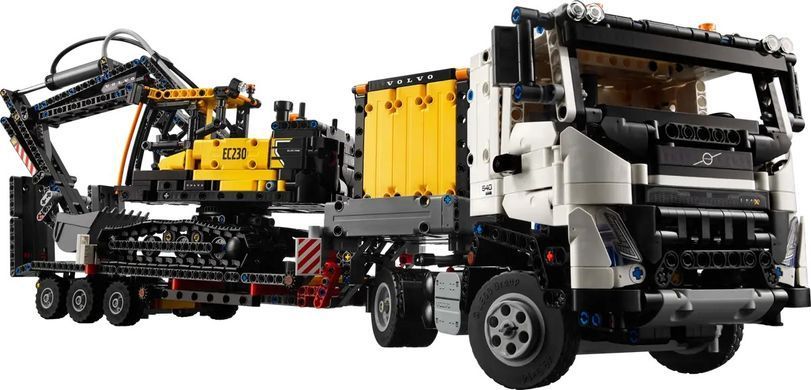 LEGO Конструктор Technic Грузовик Volvo FMX и Электрический экскаватор EC230 42175 фото