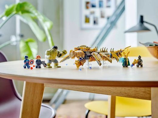 LEGO Конструктор Marvel Месники проти Левіафана 76290 фото