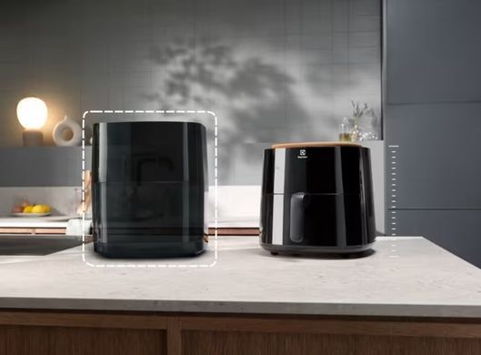 Electrolux Мультипеч 1800Вт, чаша-6.8л, сенсорное управл., 5 авто. программ, пластик, черный EAF7B фото