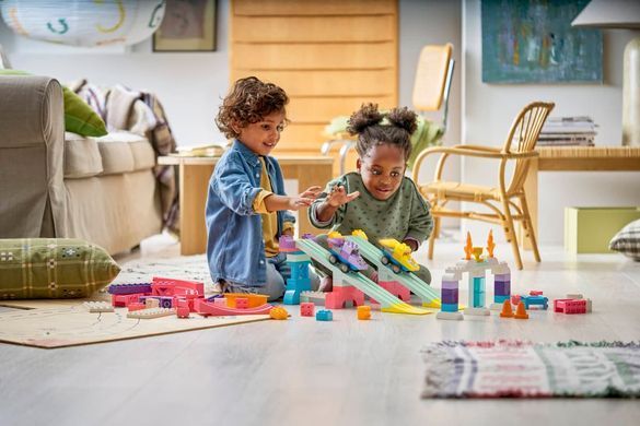 LEGO Конструктор LEGO DUPLO Town 3 в 1 Цікаві гірки та трампліни з автомобілями 10478 фото