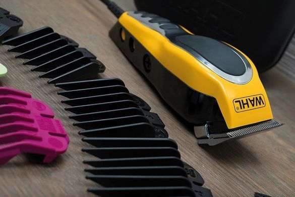 Moser WAHL hair clipper Close Cut Pro Clipper, network, vibration motor, nozzles-6, steel, case, yellow 79111-1616 фото