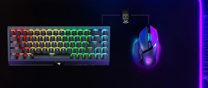 Razer Миша Basilisk V3 Pro 35K, RGB, USB-A/WL/BT, Phantom White Ed. RZ01-05240400-R3G1 фото