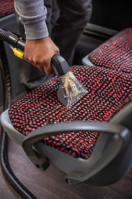 Karcher Пылесос моющий Puzzi 8/1 профессиональный 1.100-240.0 фото