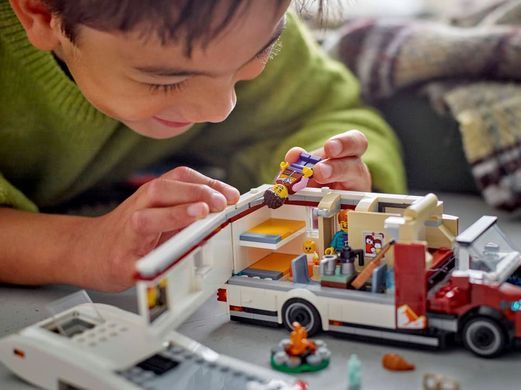 LEGO Конструктор LEGO City Пригодницький будинок на колесах для відпустки 60454 фото