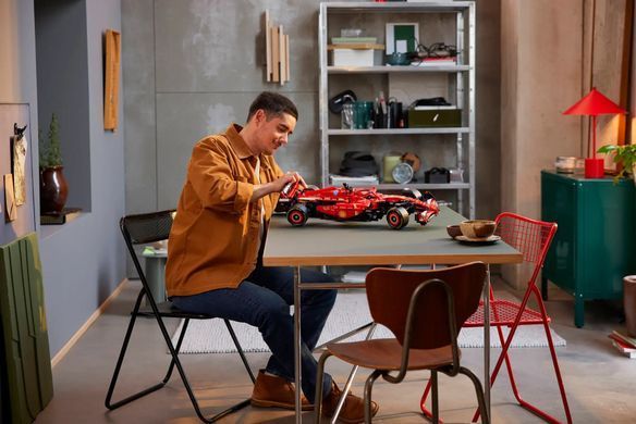 LEGO Конструктор Technic Автомобіль F1 Ferrari SF-24 42207 фото