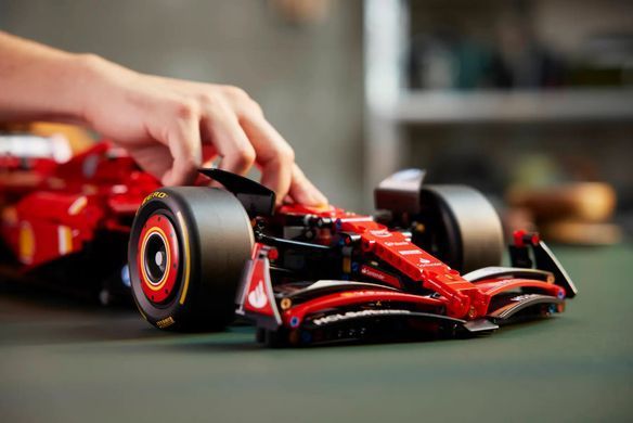 LEGO Конструктор Technic Автомобіль F1 Ferrari SF-24 42207 фото