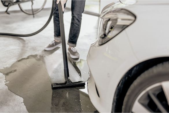 Karcher Пылесос профессиональный WD 4 V-20/5/22, 1000Вт контейнер 20л, 6.8кг 1.628-209.0 фото
