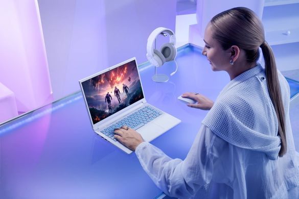 Acer Ноутбук Nitro V 14 ANV14-61 14.5" WQXGA IPS, AMD R7-8845HS, 32GB, F1TB+F1TB, NVD4050-6, Lin, белый NH.QTYEU.00A фото