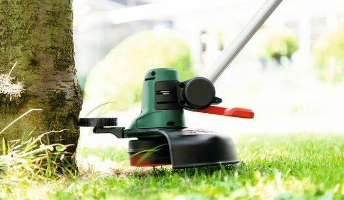 Bosch Тример садовий акумуляторний UniversalGrassCut 18V-260 1х2.5А&middot;год 26см 2.3кг 0.600.8C1.D03 фото