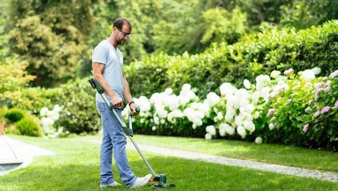 Bosch Тример садовий акумуляторний UniversalGrassCut 18V-260 1х2.5А&middot;год 26см 2.3кг 0.600.8C1.D03 фото
