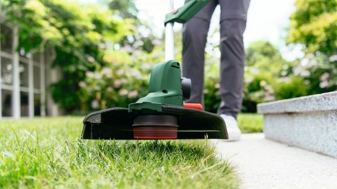 Bosch Тример садовий акумуляторний UniversalGrassCut 18V-260 1х2.5А&middot;год 26см 2.3кг 0.600.8C1.D03 фото