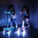 Самокат MICRO серії "Maxi Deluxe Glow LED" &ndash; СЯЙНИСТО-ПУРПУРОВИЙ (до 50 kg, 3-х колісний, світло) 2 - магазин Coolbaba Toys