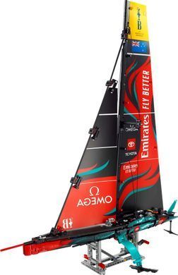 LEGO Конструктор Technic Яхта Emirates Team New Zealand AC75 42174 фото