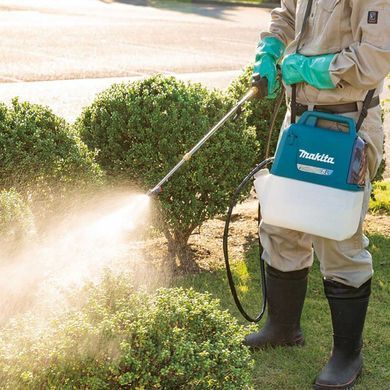 Makita Опрыскиватель DUS054Z, аккумуляторный, 18В LXT, 3 бар, 5 л, 1.7 мм, 3.2 кг, solo DUS054Z фото