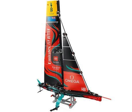 LEGO Конструктор Technic Яхта Emirates Team New Zealand AC75 42174 фото