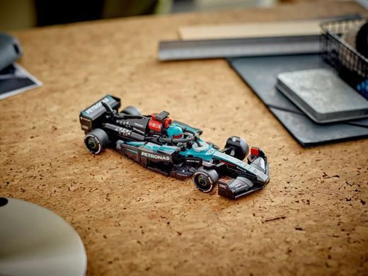 LEGO Конструктор LEGO Speed Champions Автомобіль для перегонів Mercedes-AMG F1&reg; W15 77244 фото