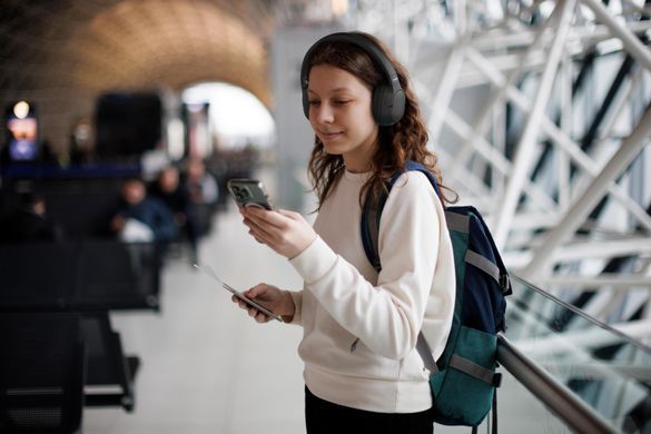 Belkin Навушники Over-Ear Soundform Isolate Wireless, чорний AUD008HQBK фото