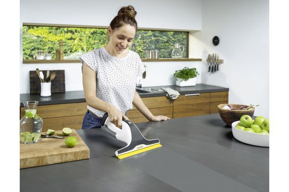 Karcher Пылесос оконный WV 6 Plus, вода -0.15л, автон. раб. до 100мин, вес-0.76кг, белый 1.633-741.0 фото