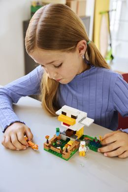 LEGO Конструктор LEGO Minecraft Куряча ферма 21585 фото