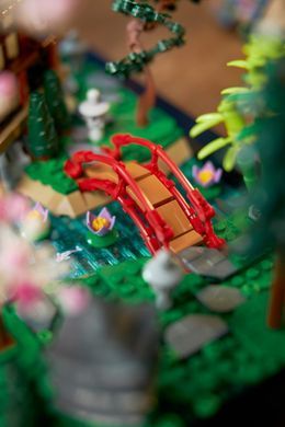 LEGO Конструктор Icons Тихий сад 10315 фото