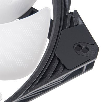 SilverStone Корпусный вентилятор Shark Force SF140B ARGB, 140mm, 2200rpm, 4pin PWM, 4-1 pin ARGB (5V LED), 38.3dBa SST-SF140B-ARGB фото