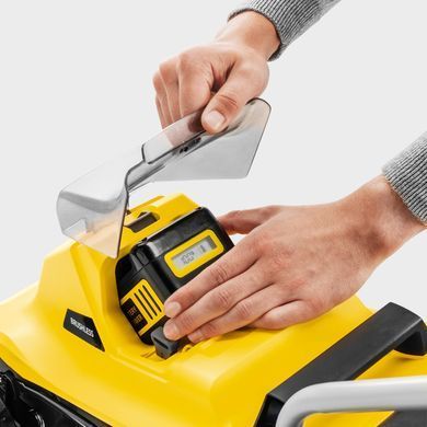 Karcher Газонокосилка аккумуляторная LMO 2-18 Battery 18В 32см акб 1х5А-ч 25-60мм 1.445-401.0 фото