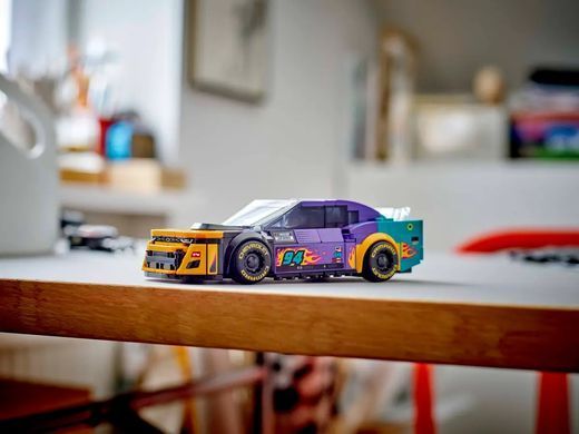 LEGO Конструктор Speed Champions NASCAR&reg; Next Gen Chevrolet Camaro ZL1 76935 фото