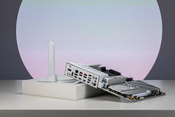 ASUS Материнcкая плата ROG STRIX X870-A GAMING WIFI sAM5 X870 4xDDR5 M.2 HDMI DP WiFi BT ATX 90MB1IF0-M0EAY0 фото