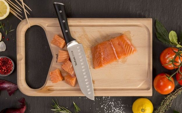Кухонный нож Сантоку Tefal Ice Force, длина лезвия 18 см, нерж сталь K2320614 фото