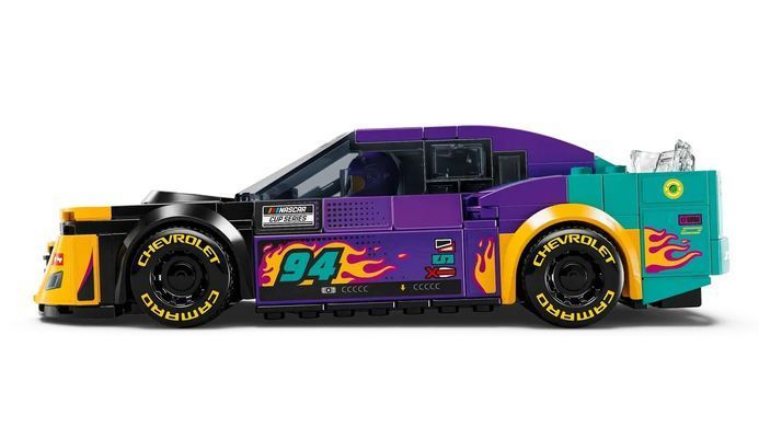 LEGO Конструктор Speed Champions NASCAR&reg; Next Gen Chevrolet Camaro ZL1 76935 фото